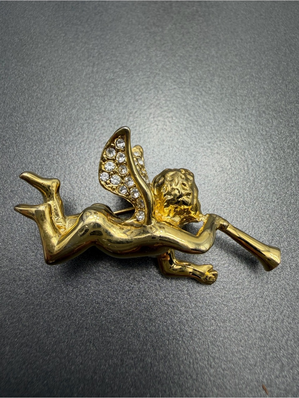 🔥🔥🔥 Carolee Gold-Tone Cherub Brooch with Crystal Wings. #34SB